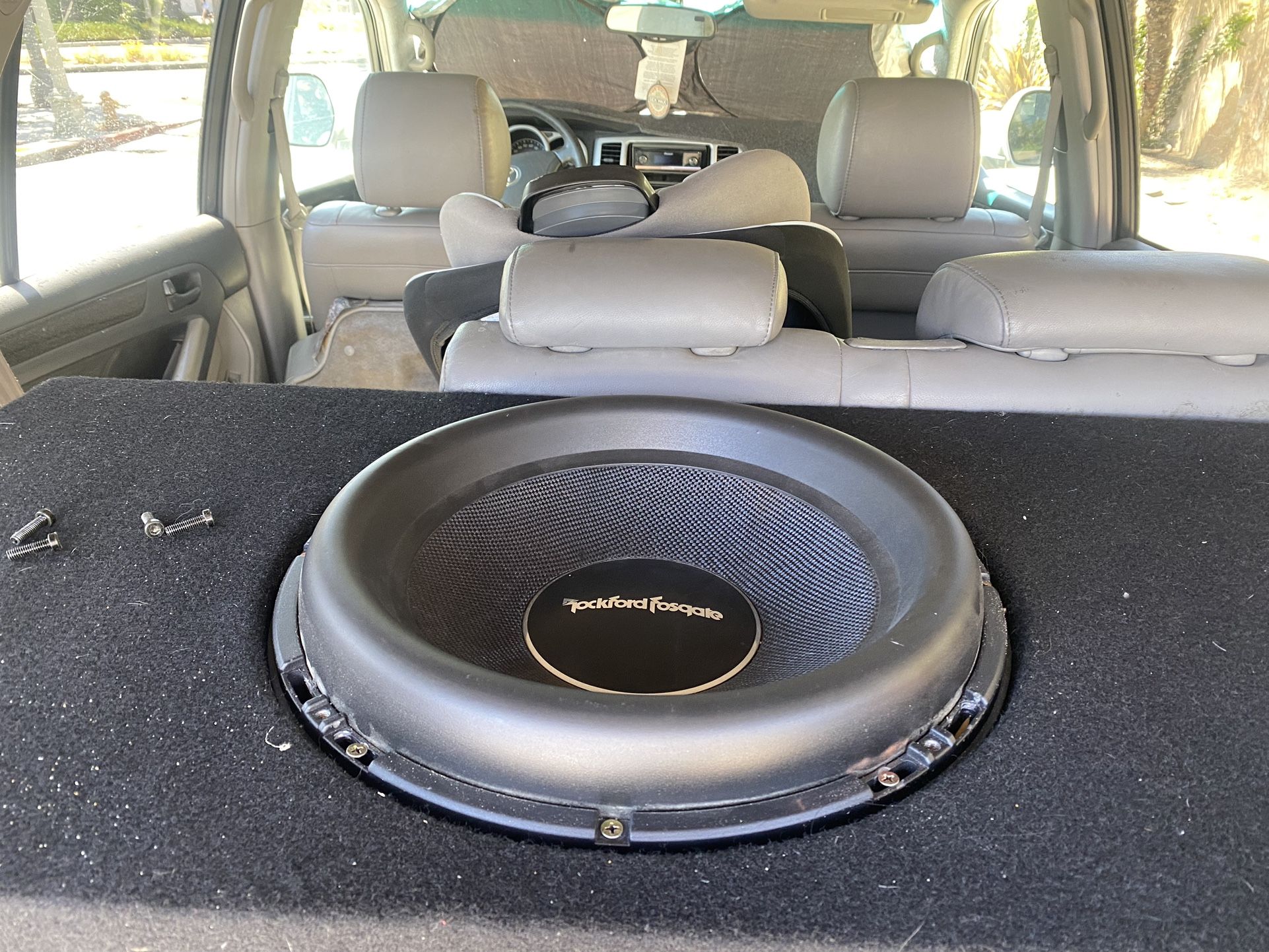 Rockford Fosgate T2s1 13” Subwoofer