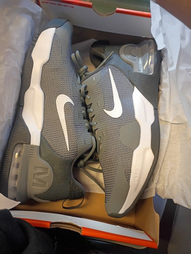 Nike Air Max Ultra Trainer 5