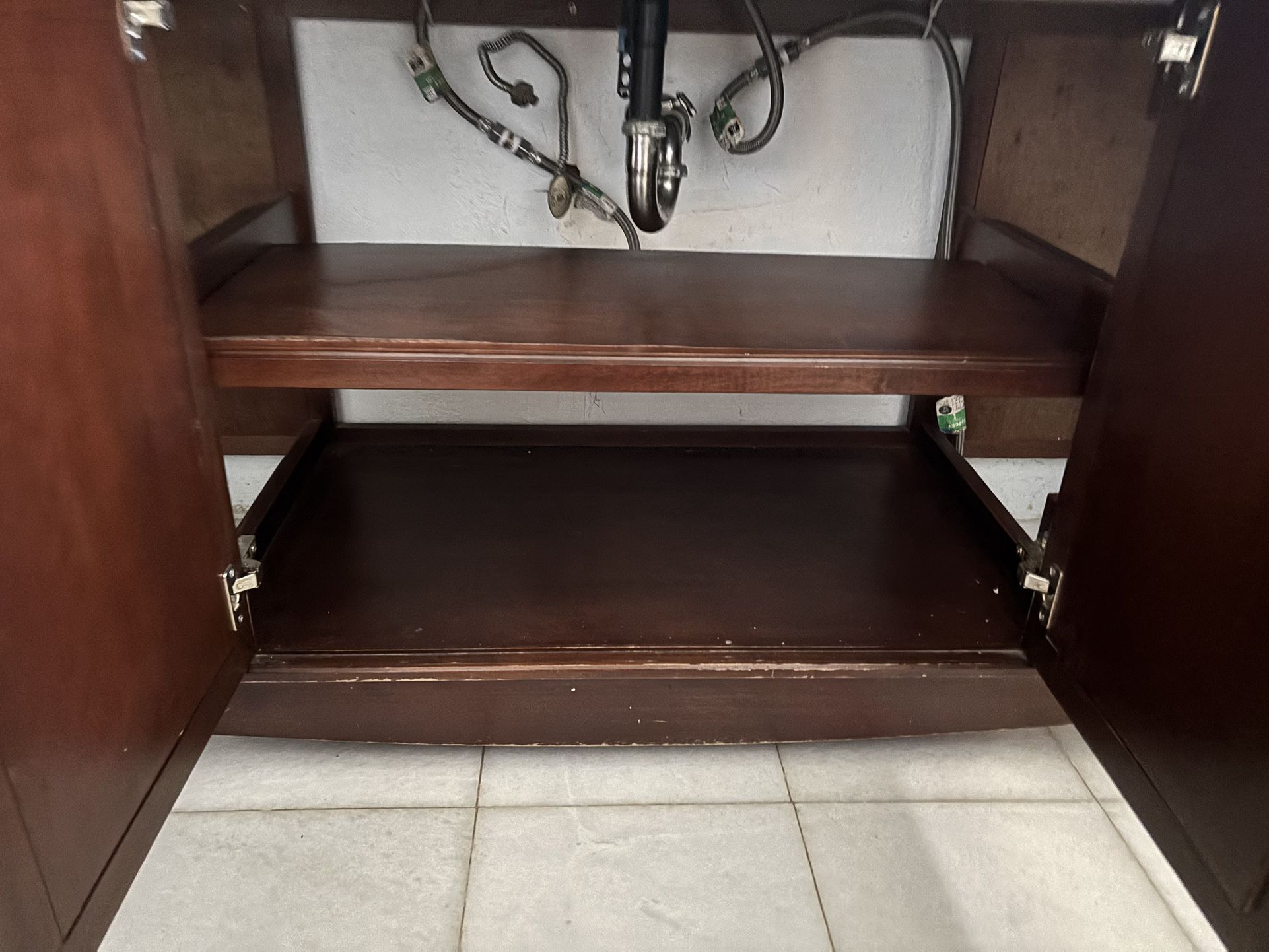 Bathroom vanity