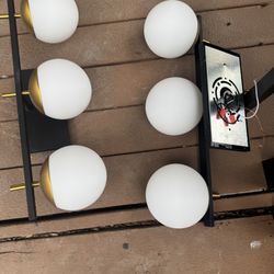 2 Lights 