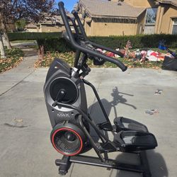 Bow Flex Max Trainer M8