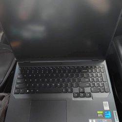 Lenovo Legion Pro 5 16IRX8