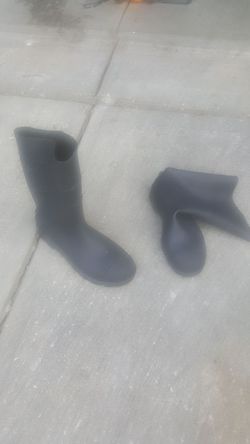 Rain rubber boots size 11
