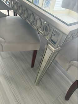 Dining room set