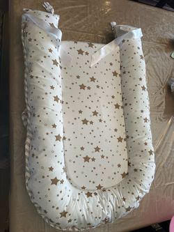 Baby Nest Pod Lounger with Star Print