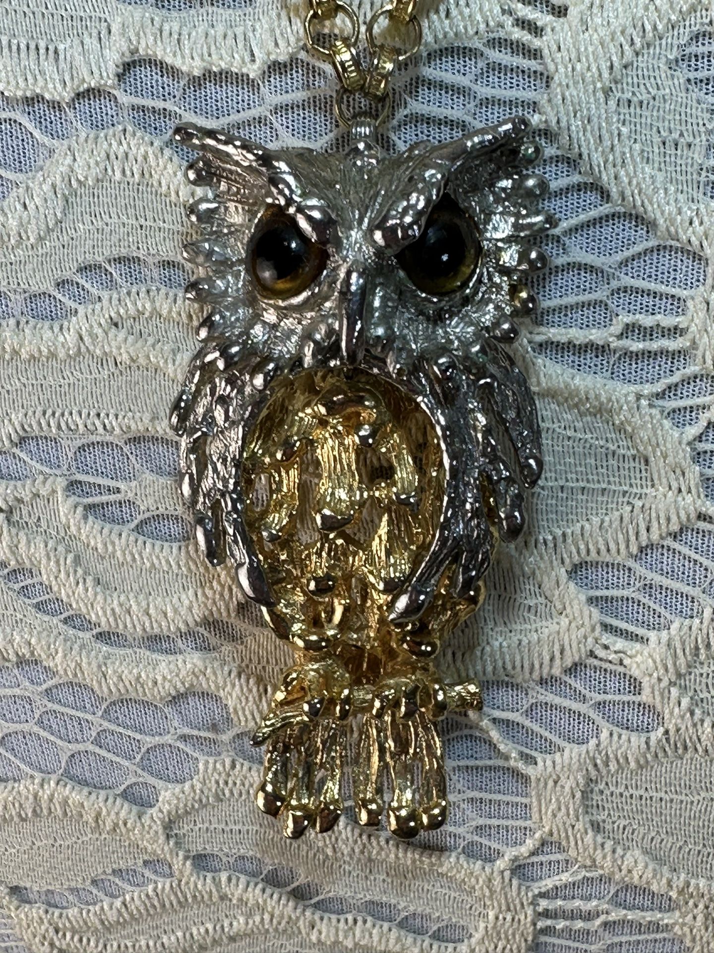 Vintage Avon Two Tone Owl Pendant Necklace 1970 Statement Chain Articulated Tail