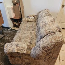 (Pending PU) Free Loveseat With Recliner In Ends