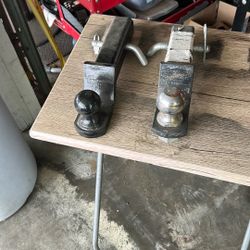 Trailer Hitch 2” Ball/ Locks