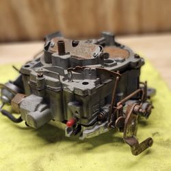 Rochester Quadrajet Carburetor 800