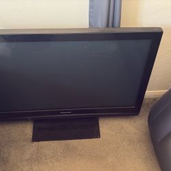 Panasonic Tv  47 Size 