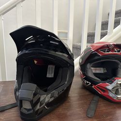 Dirt Bike Helmets 