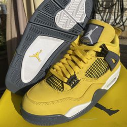 Jordan 4 Retro Lightning 
