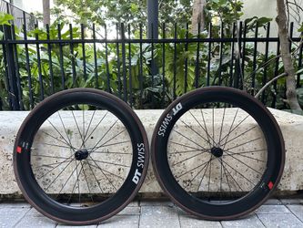 Set of DT Swiss R470 Disc wheels
