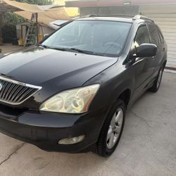 2004 Lexus RX330 – One Owner – Clean Title – Runs Excellent
