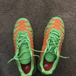 Nike x Supreme Air Max Plus