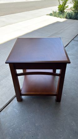 End table