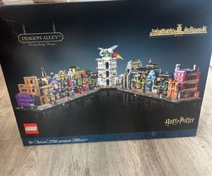 Lego Harry Potter Diagon Alley Wizarding Shops