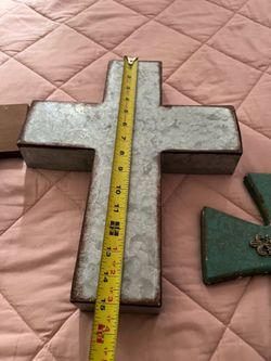 Metal cross