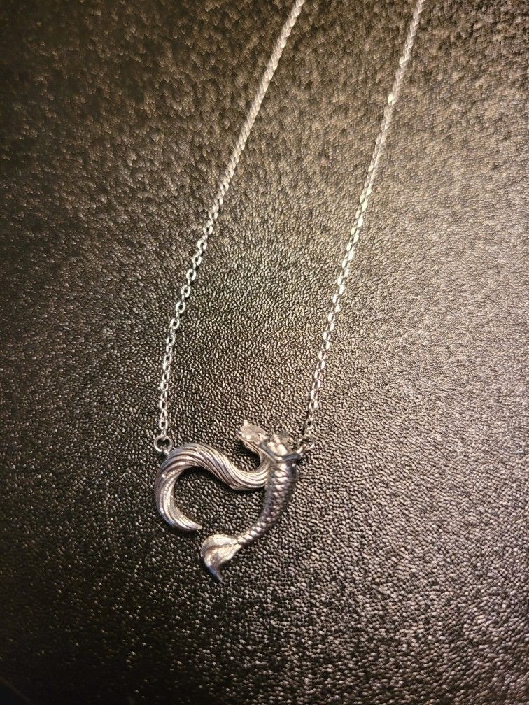 Jeulia Sterling Silver Mermaid Necklace