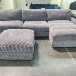 4pc Modular Sectional w/ Over Sized Chaise & Ottoman