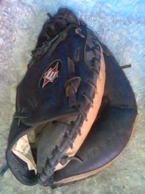 Easton Catcher's Mitt