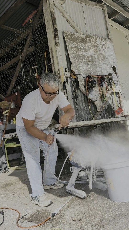 Paint Sprayer Machine