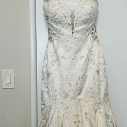 Brand New Wedding Dress Allure Bridal 
