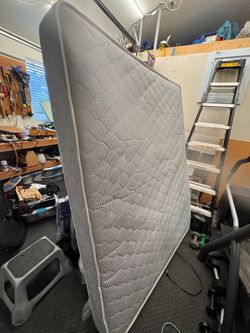 RV  queen Short 8 inch mattress RV short queen 8 inch mattress