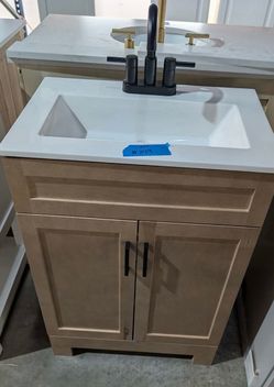 25in Bathroom Vanity with Top and Faucet
