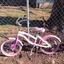Hello Kitty Kid's Bicycle 