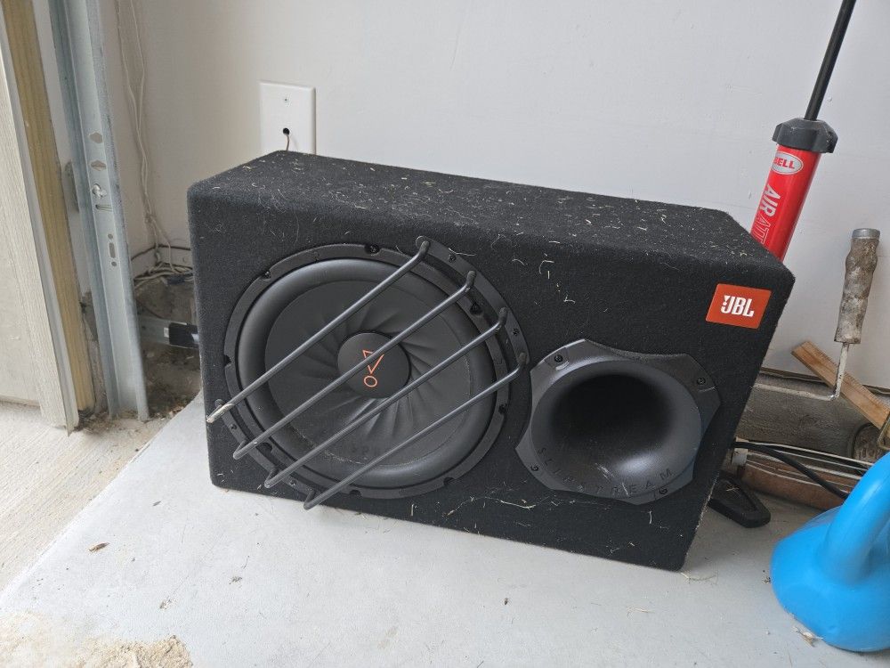 JBL BassPro 12 Ported Powered subwoofer with 12