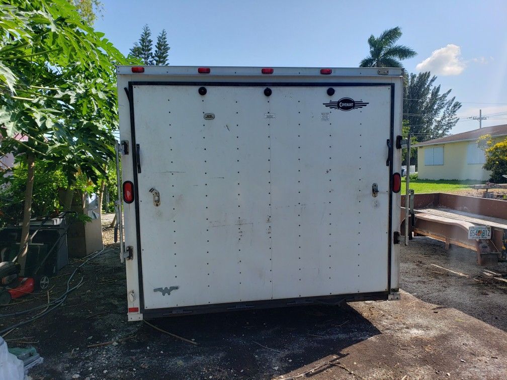 Enclosed trailer 8.5x20