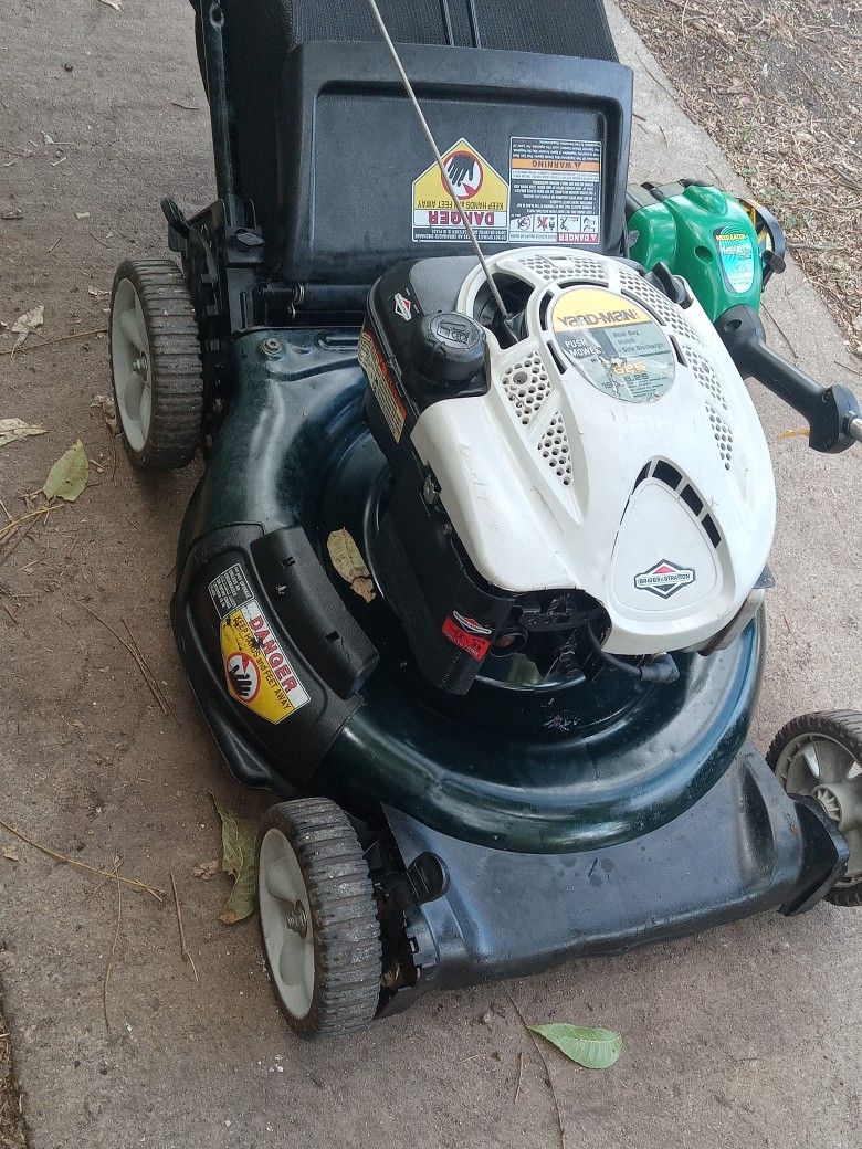 Yard Machine Weed Eater /Lawn Mower COMBO for Sale in