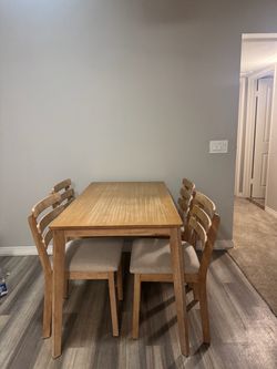 Table set and chairs