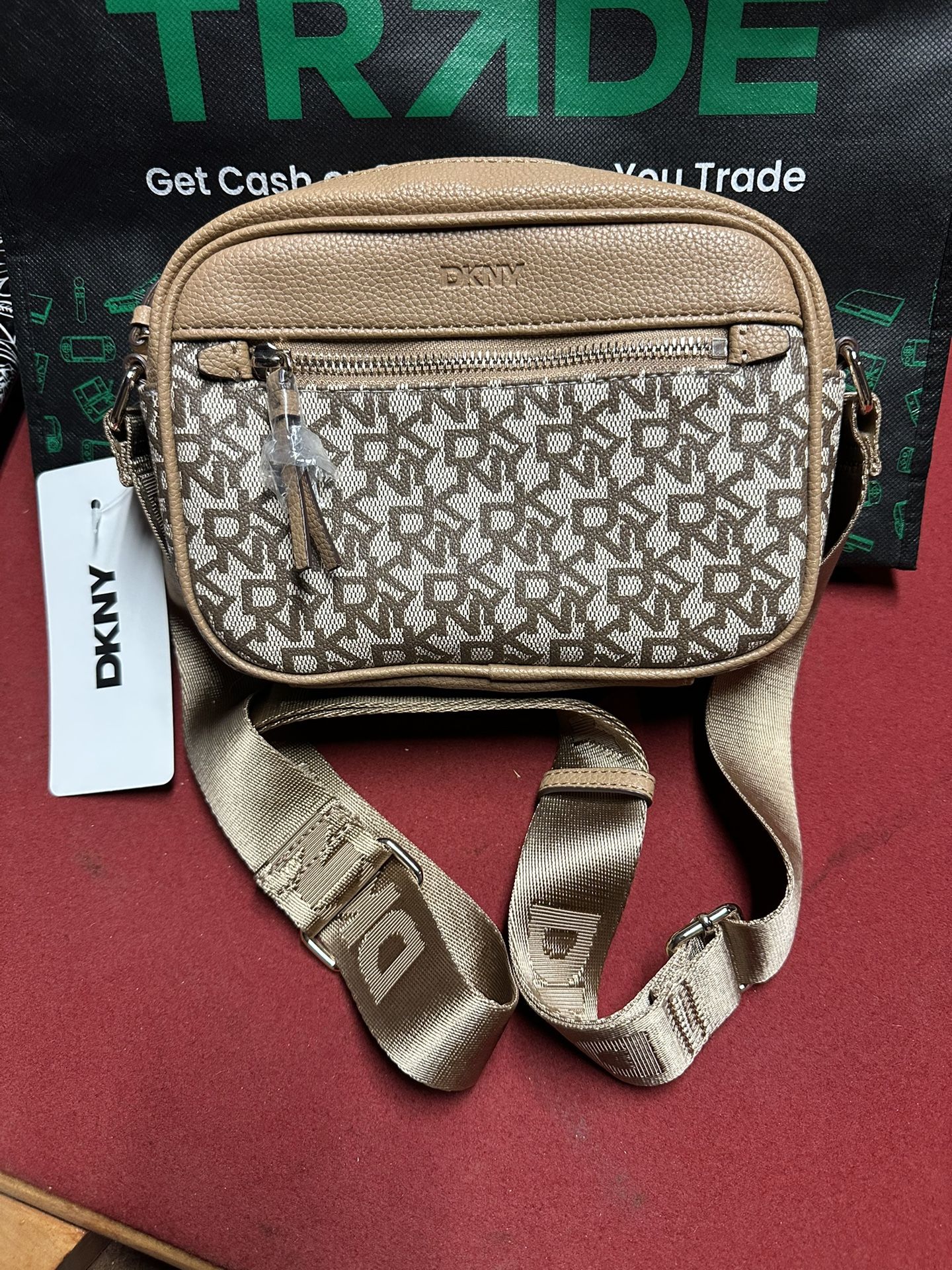 DKNY Cross Body Bag With Zipper