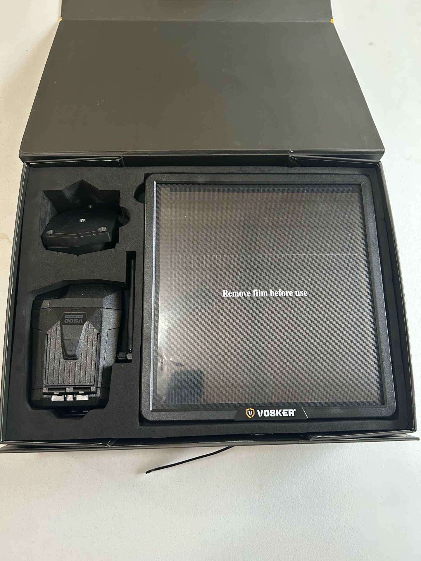VOSKER V300-ULT-US Indoor/Outdoor 1 -Camera