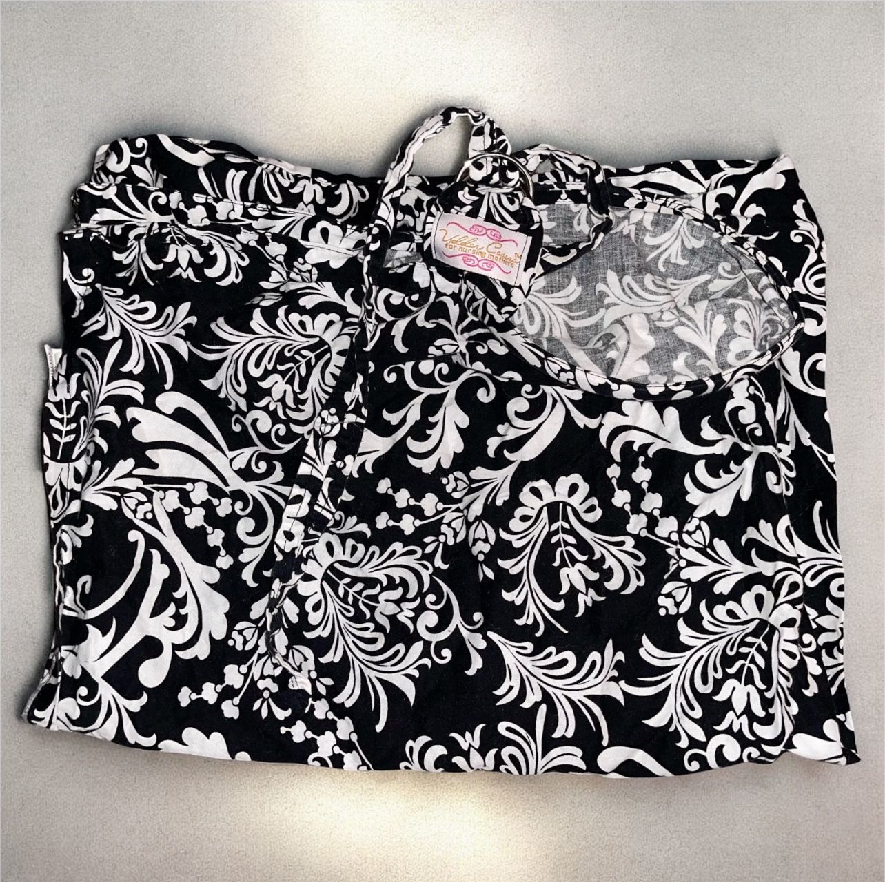Udder Covers for Nursing Mothers Breastfeeding Cover Blanket - Swayze pattern