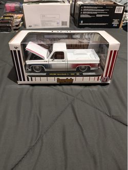 2024 Squarebody Syndicate M2 Machines 1976 GMC C10  1:24 scale SS02 Non-Chase TOY