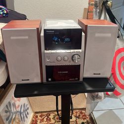 Vintage Panasonic 5 CD/Radio/cassette Player!!!!