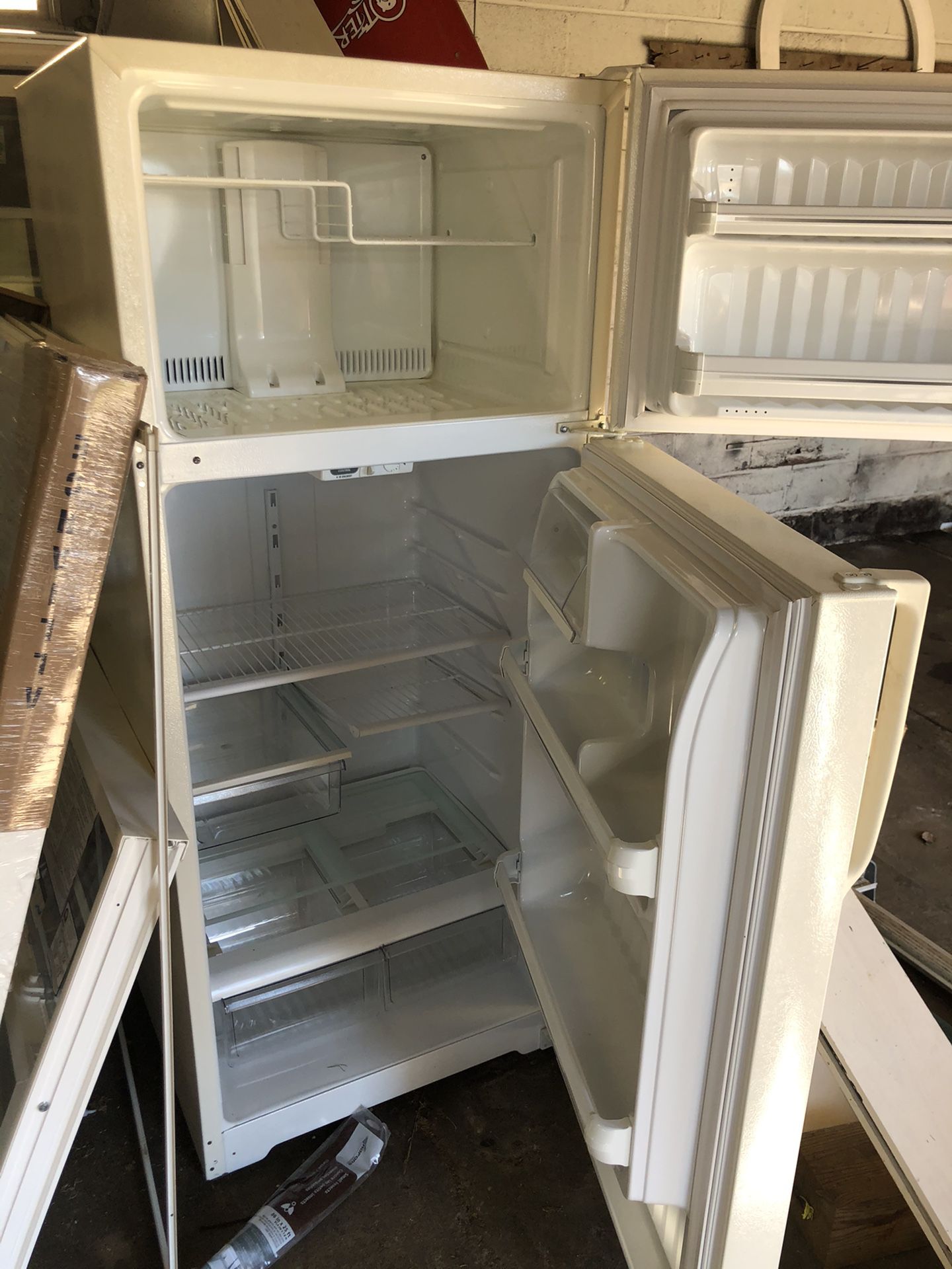 GE 17.9 Cu. Ft. Top-Freezer Refrigerator