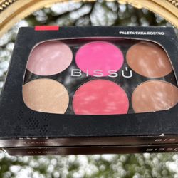 Blush Bissu 