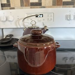 1950s Westbend Brown Bean Pot