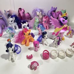 My Little Pony Doll Figure Lot Fashion  22 pieces 