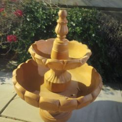 Plastic Water Fountain With Pump!