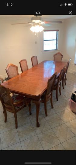 Dining room table