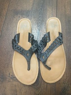 Women’s black sandals size 8 by American Eagle