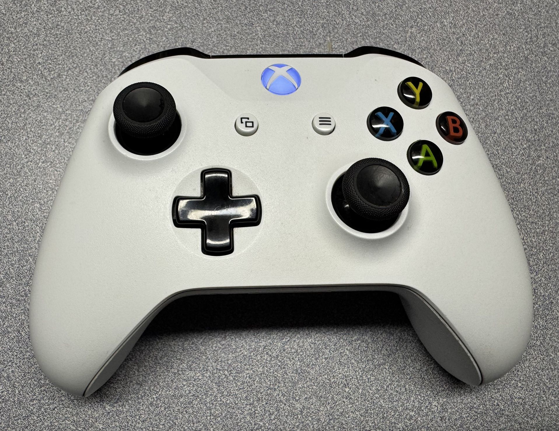Xbox One Controller - White