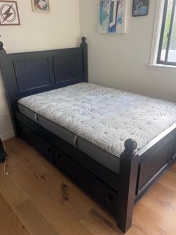 Pottery Barn Kids Bed and Dresser Set