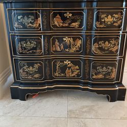 Vintage Chinoiserie Gilt Decorated Blockfront 3-Drawer Chest And Mirror Et Cetera Collection by Drexel Heritage