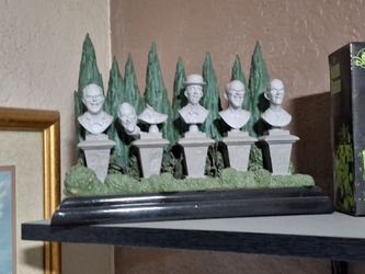 Disney Parks Haunted Mansion singing busts